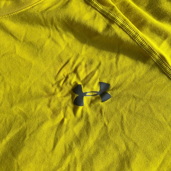 UA shirt - Picture 2 of 3